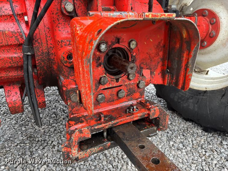 image for item EV3360 1999 New Holland TS100 tractor