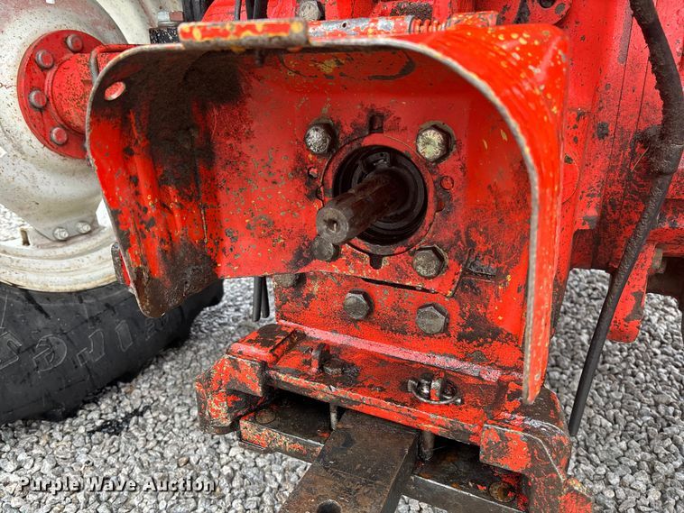 image for item EV3360 1999 New Holland TS100 tractor