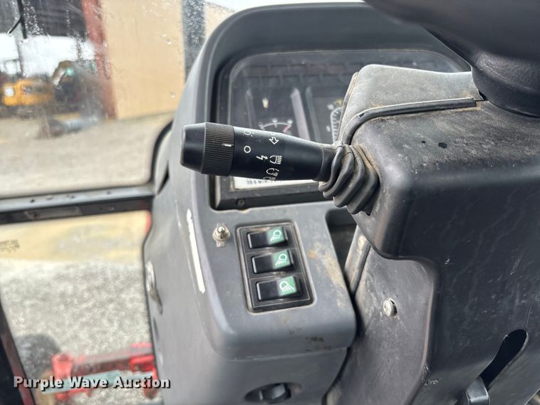 image for item EV3360 1999 New Holland TS100 tractor