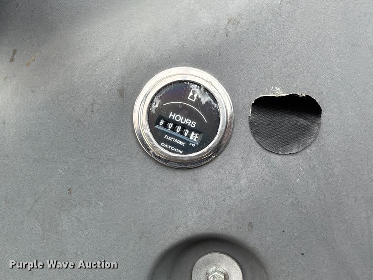 image for item EV3360 1999 New Holland TS100 tractor