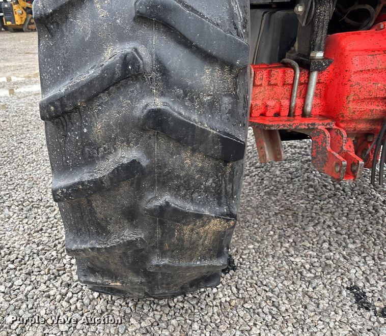 image for item EV3360 1999 New Holland TS100 tractor