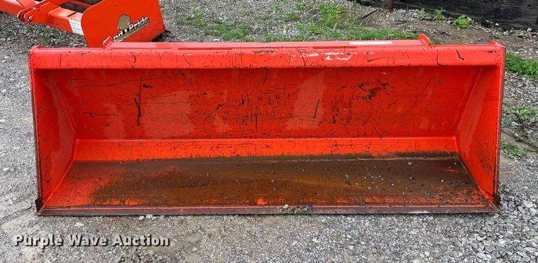 image for item EV3368 Kubota L2256 bucket