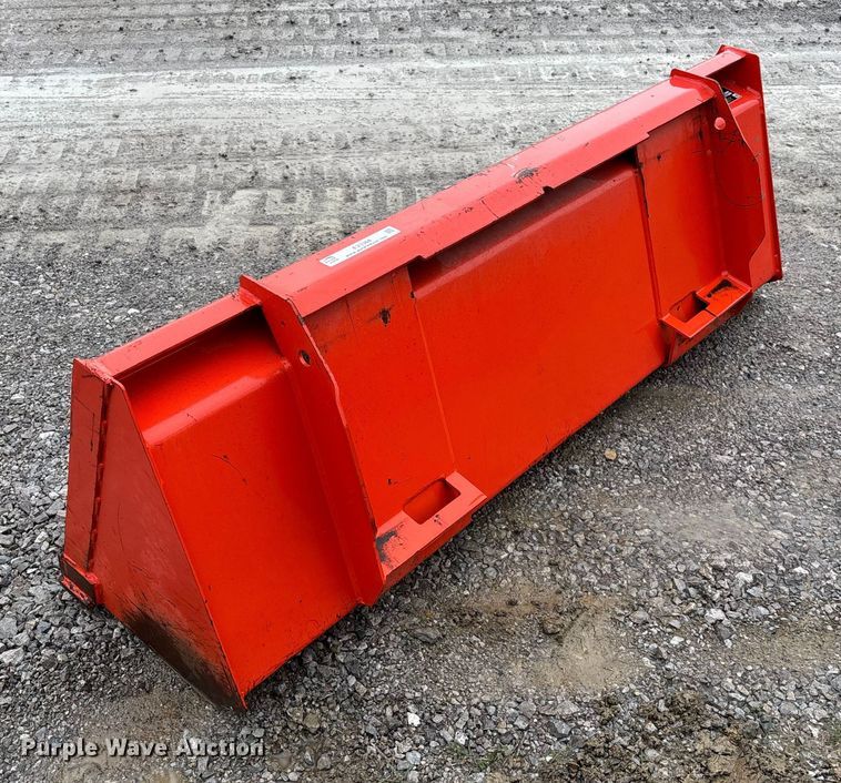 image for item EV3368 Kubota L2256 bucket
