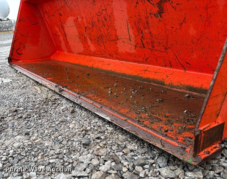 image for item EV3368 Kubota L2256 bucket