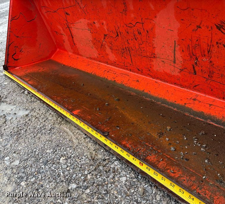 image for item EV3368 Kubota L2256 bucket