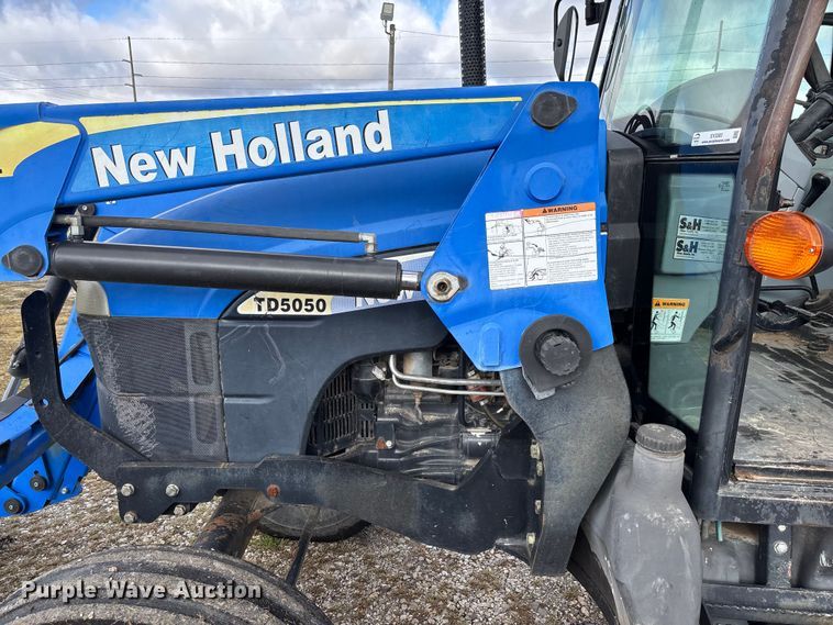 image for item EV3383 2011 New Holland TD5050 tractor