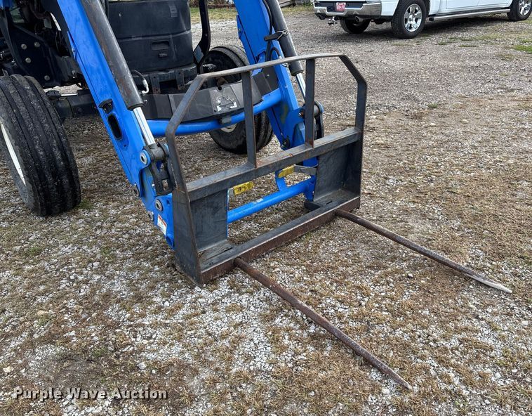 image for item EV3383 2011 New Holland TD5050 tractor