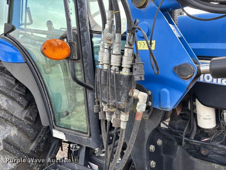 image for item EV3383 2011 New Holland TD5050 tractor