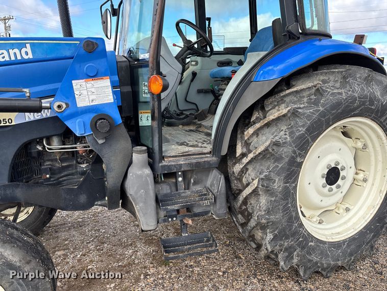 image for item EV3383 2011 New Holland TD5050 tractor