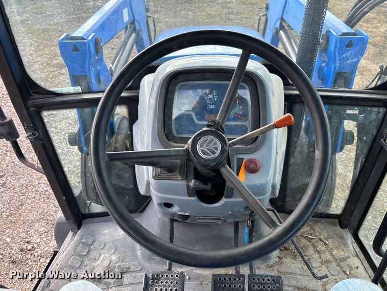 image for item EV3383 2011 New Holland TD5050 tractor