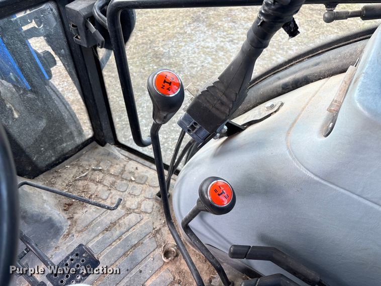 image for item EV3383 2011 New Holland TD5050 tractor