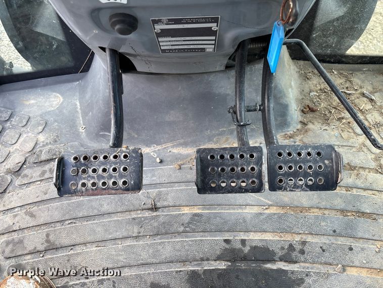 image for item EV3383 2011 New Holland TD5050 tractor