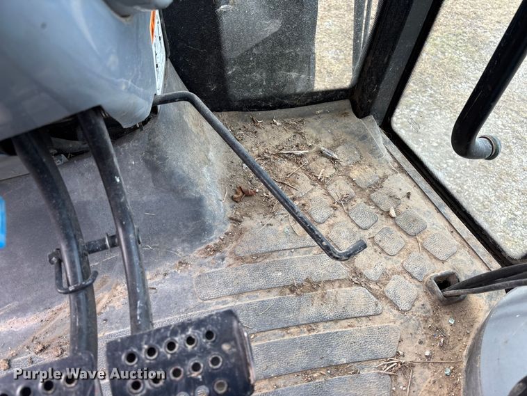 image for item EV3383 2011 New Holland TD5050 tractor