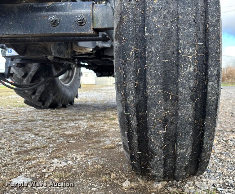 image for item EV3383 2011 New Holland TD5050 tractor