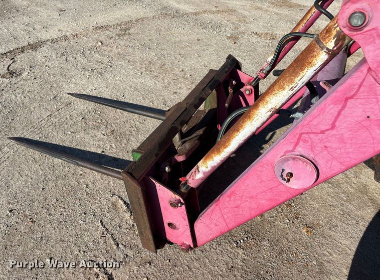 image for item EV3391 2010 Mahindra 5525 tractor