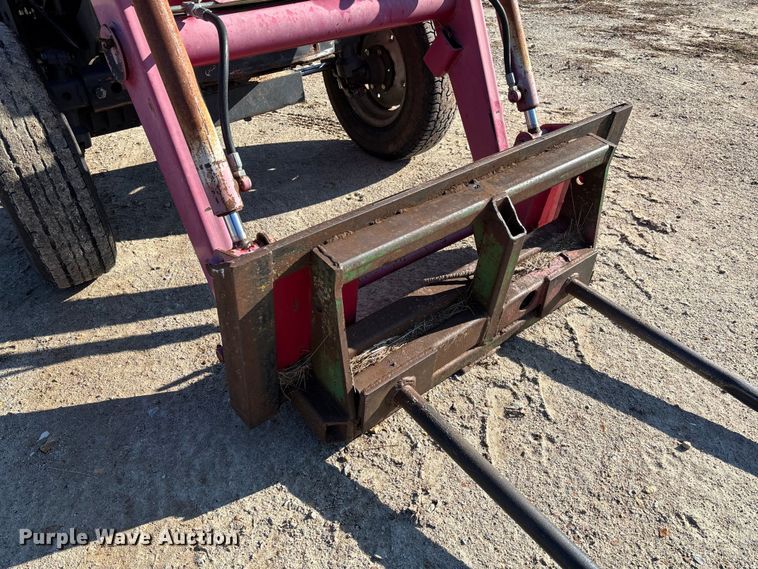 image for item EV3391 2010 Mahindra 5525 tractor