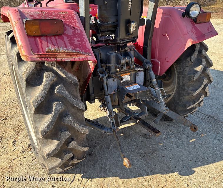 image for item EV3391 2010 Mahindra 5525 tractor