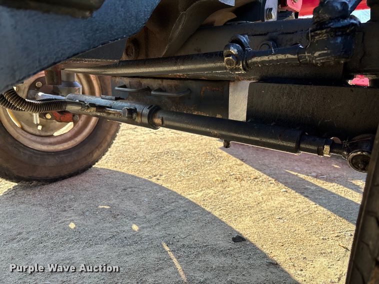 image for item EV3391 2010 Mahindra 5525 tractor