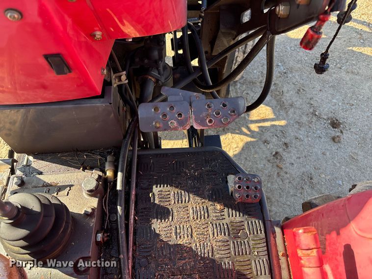 image for item EV3391 2010 Mahindra 5525 tractor