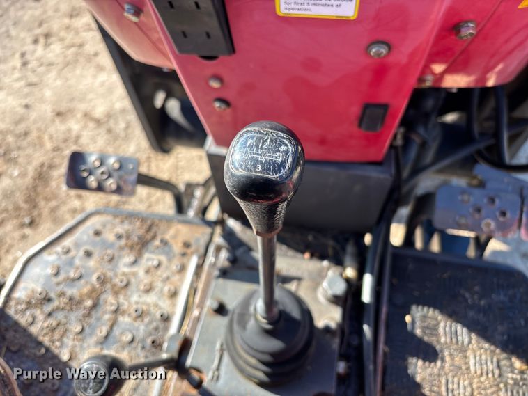 image for item EV3391 2010 Mahindra 5525 tractor