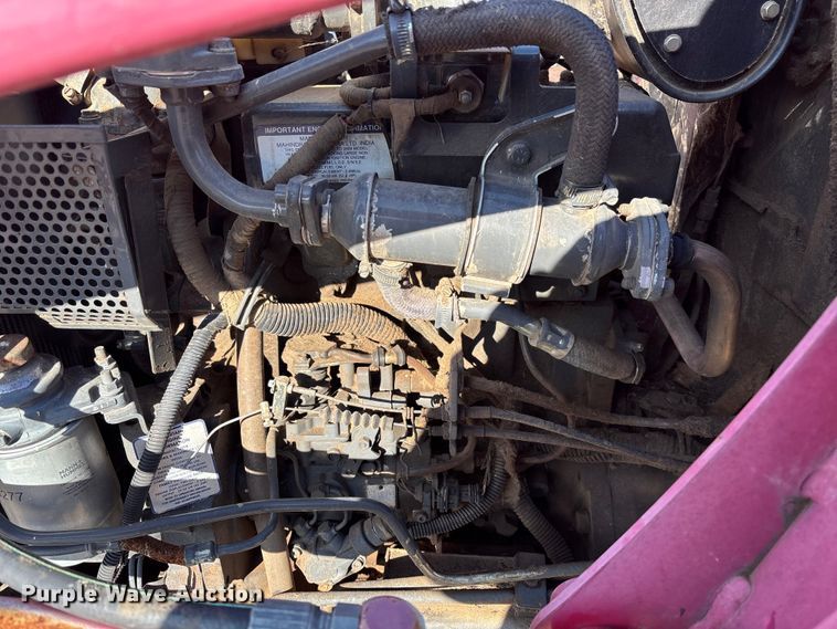 image for item EV3391 2010 Mahindra 5525 tractor