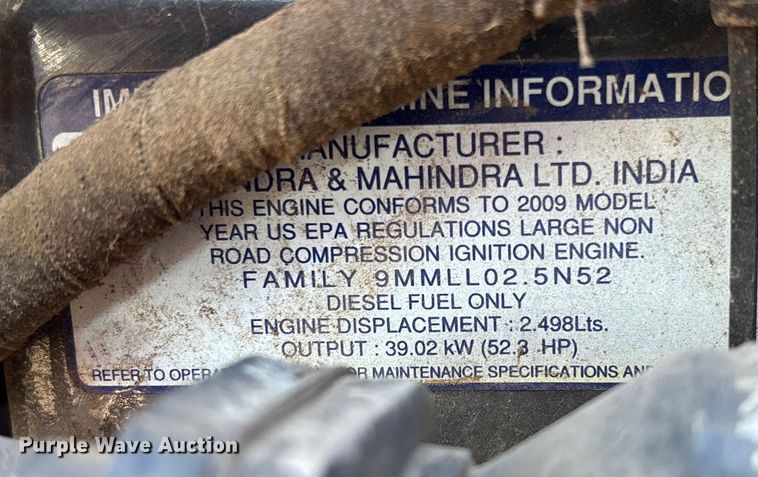 image for item EV3391 2010 Mahindra 5525 tractor