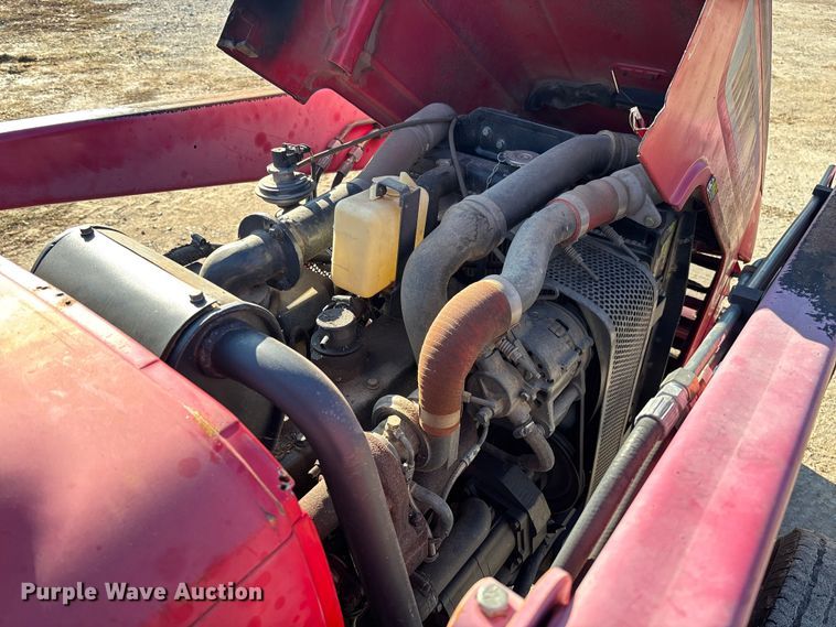 image for item EV3391 2010 Mahindra 5525 tractor