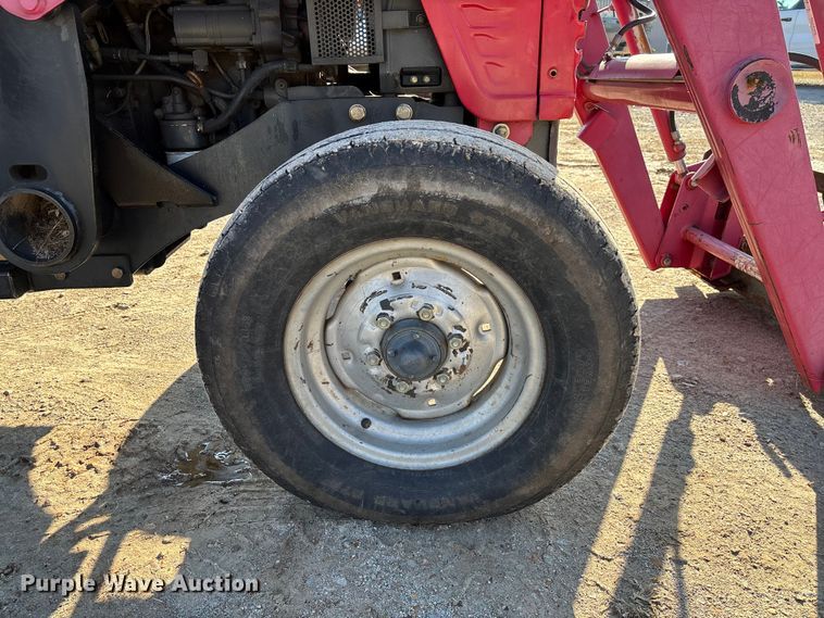 image for item EV3391 2010 Mahindra 5525 tractor