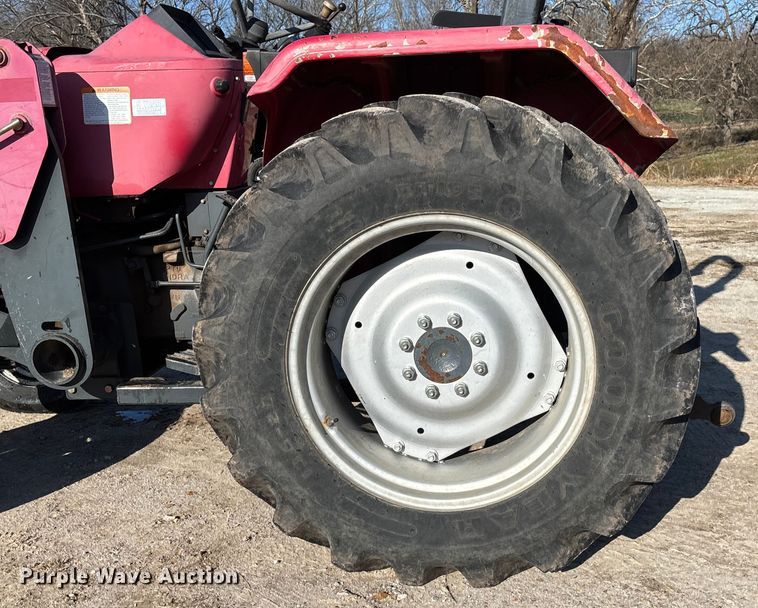 image for item EV3391 2010 Mahindra 5525 tractor