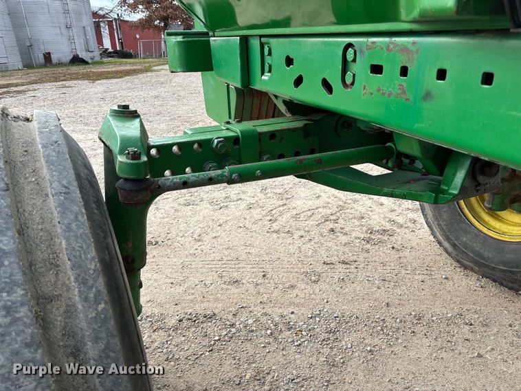 image for item EV3479 1988 John Deere 4650 tractor