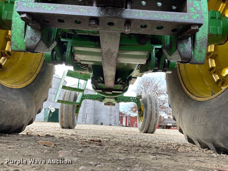 image for item EV3479 1988 John Deere 4650 tractor