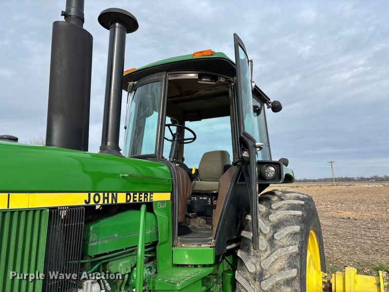 image for item EV3479 1988 John Deere 4650 tractor