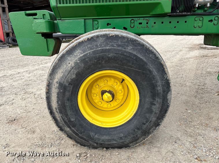 image for item EV3479 1988 John Deere 4650 tractor