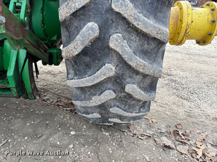 image for item EV3479 1988 John Deere 4650 tractor