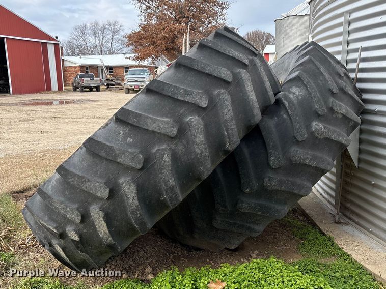 image for item EV3479 1988 John Deere 4650 tractor