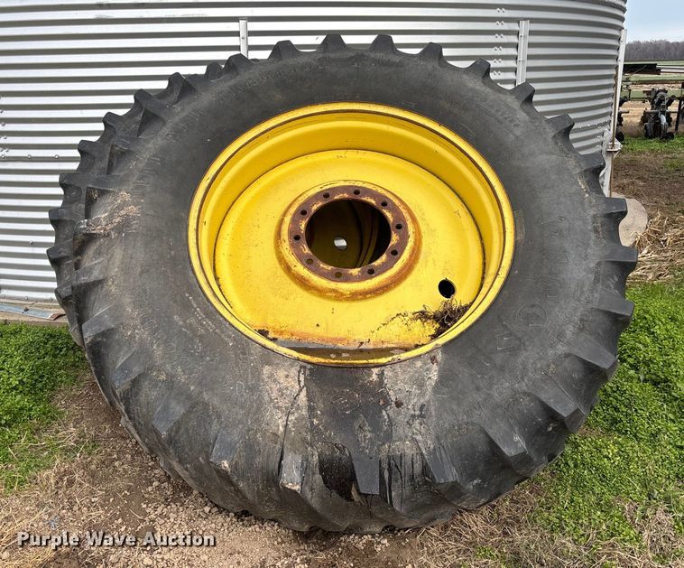 image for item EV3479 1988 John Deere 4650 tractor