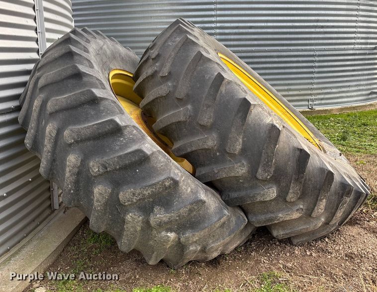 image for item EV3479 1988 John Deere 4650 tractor