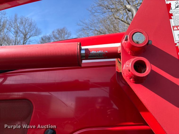 image for item EV3481 2007 Massey Ferguson 5460 MFWD tractor