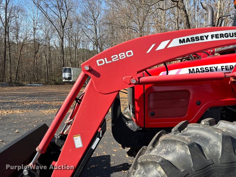 image for item EV3481 2007 Massey Ferguson 5460 MFWD tractor