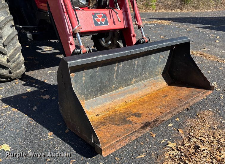 image for item EV3481 2007 Massey Ferguson 5460 MFWD tractor
