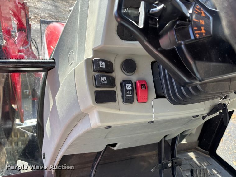 image for item EV3481 2007 Massey Ferguson 5460 MFWD tractor