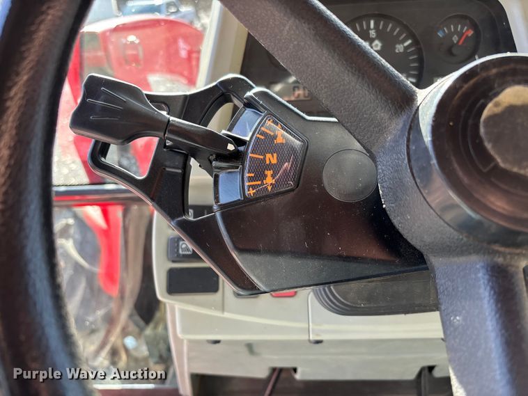 image for item EV3481 2007 Massey Ferguson 5460 MFWD tractor