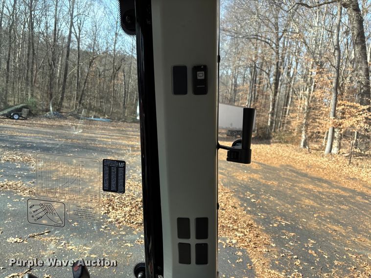 image for item EV3481 2007 Massey Ferguson 5460 MFWD tractor