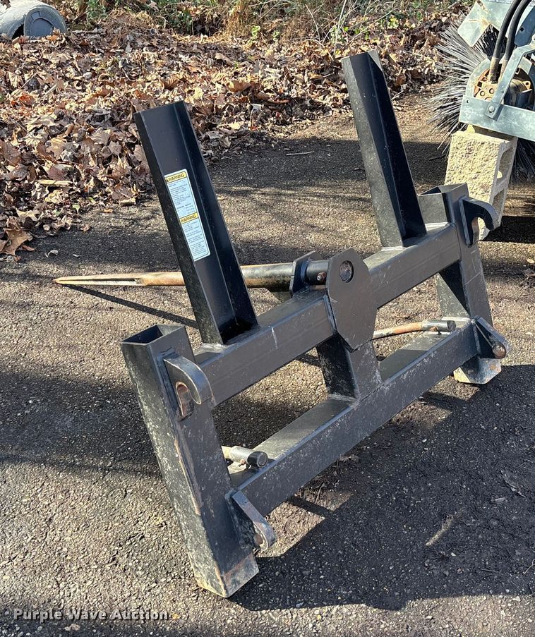 image for item EV3481 2007 Massey Ferguson 5460 MFWD tractor