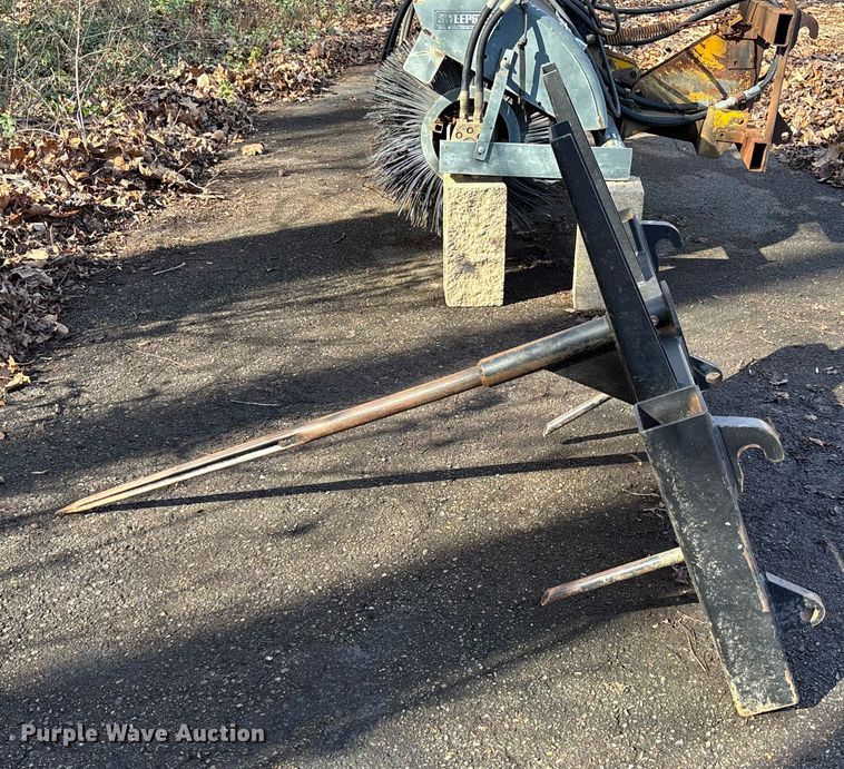 image for item EV3481 2007 Massey Ferguson 5460 MFWD tractor