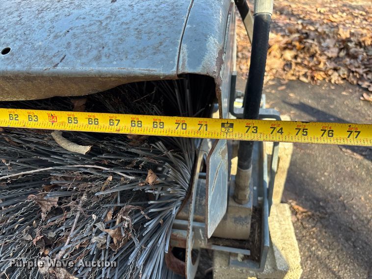 image for item EV3481 2007 Massey Ferguson 5460 MFWD tractor