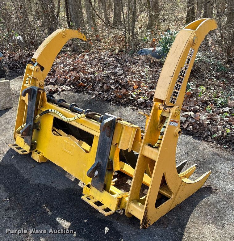 image for item EV3481 2007 Massey Ferguson 5460 MFWD tractor