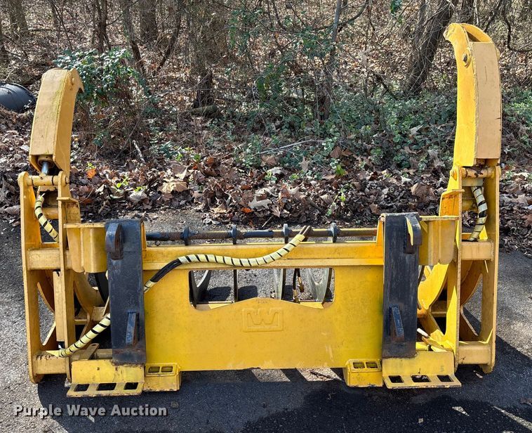 image for item EV3481 2007 Massey Ferguson 5460 MFWD tractor