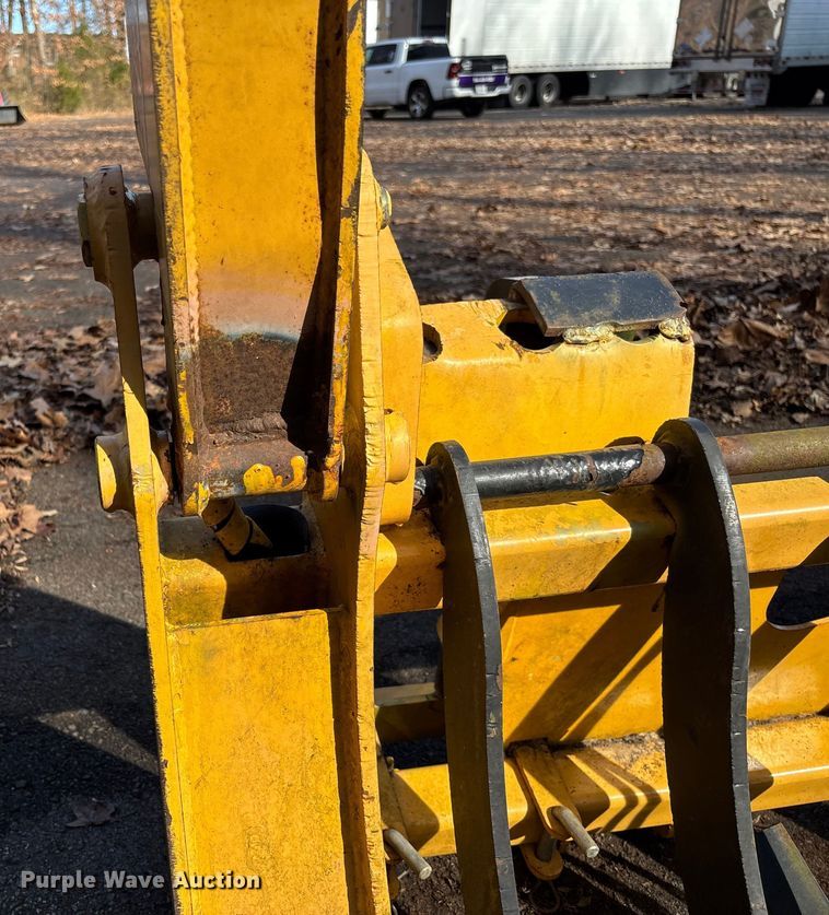 image for item EV3481 2007 Massey Ferguson 5460 MFWD tractor