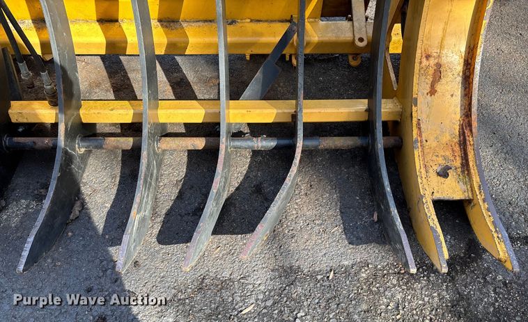 image for item EV3481 2007 Massey Ferguson 5460 MFWD tractor